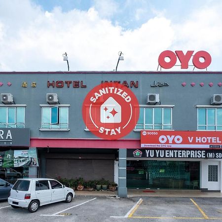 Oyo 90050 V Hotel Teluk Intan Ngoại thất bức ảnh