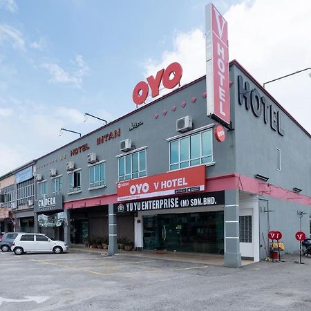 Oyo 90050 V Hotel Teluk Intan Ngoại thất bức ảnh