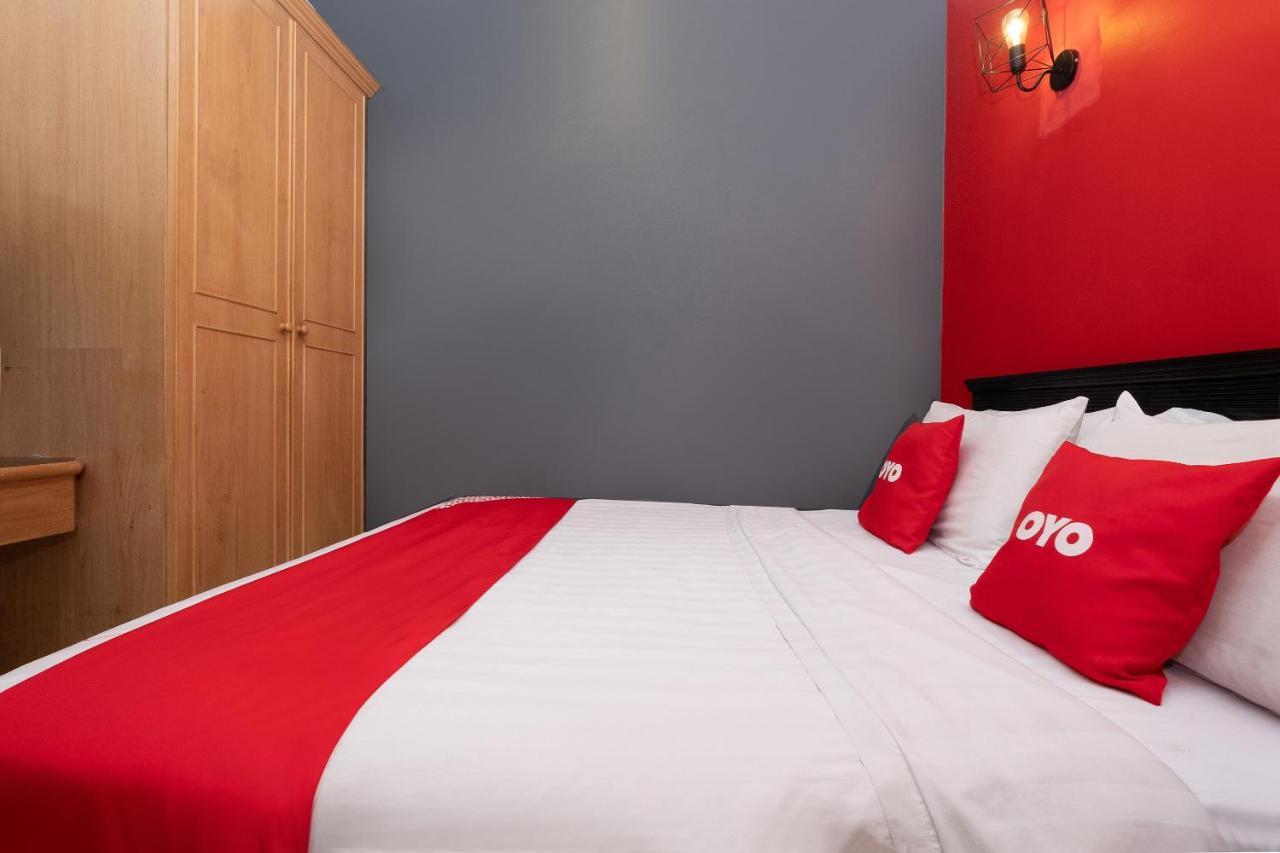 Oyo 90050 V Hotel Teluk Intan Ngoại thất bức ảnh