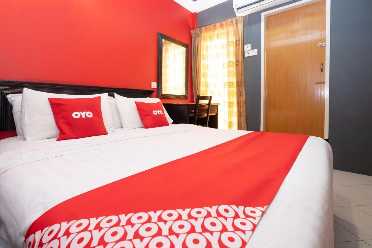 Oyo 90050 V Hotel Teluk Intan Ngoại thất bức ảnh
