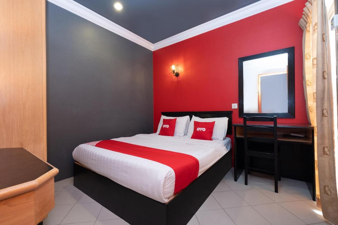 Oyo 90050 V Hotel Teluk Intan Ngoại thất bức ảnh