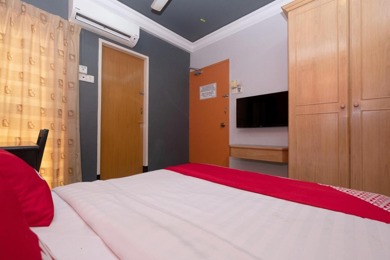 Oyo 90050 V Hotel Teluk Intan Ngoại thất bức ảnh