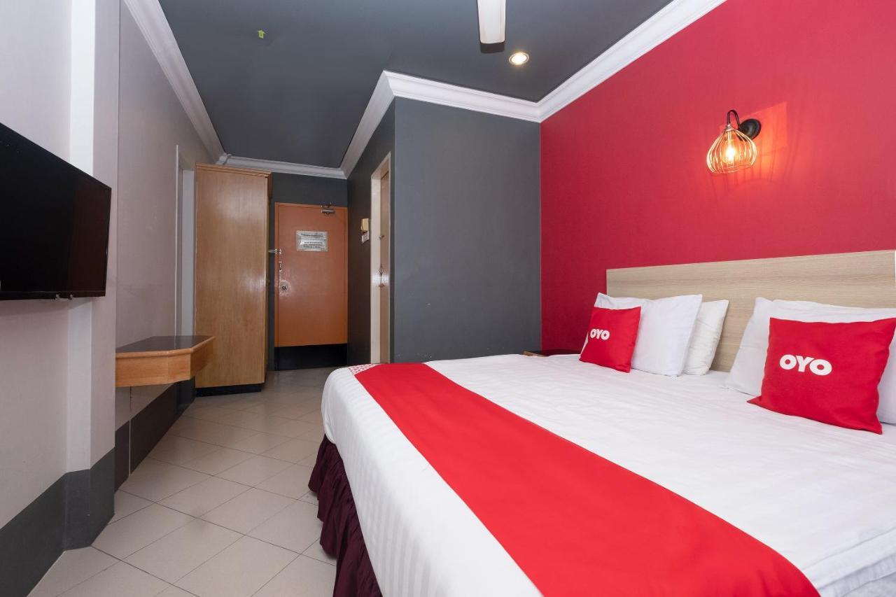 Oyo 90050 V Hotel Teluk Intan Ngoại thất bức ảnh