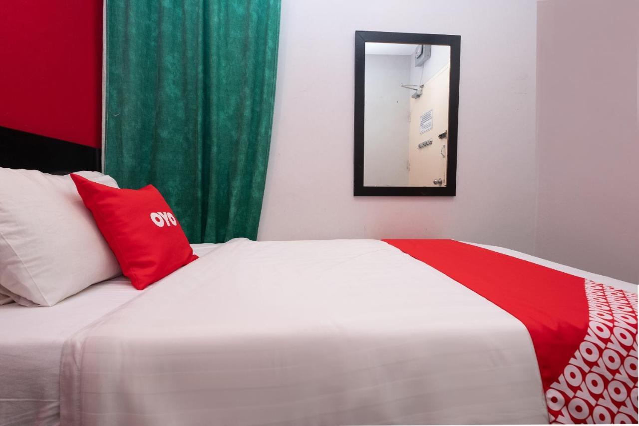 Oyo 90050 V Hotel Teluk Intan Ngoại thất bức ảnh