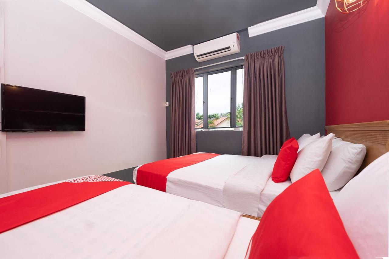 Oyo 90050 V Hotel Teluk Intan Ngoại thất bức ảnh