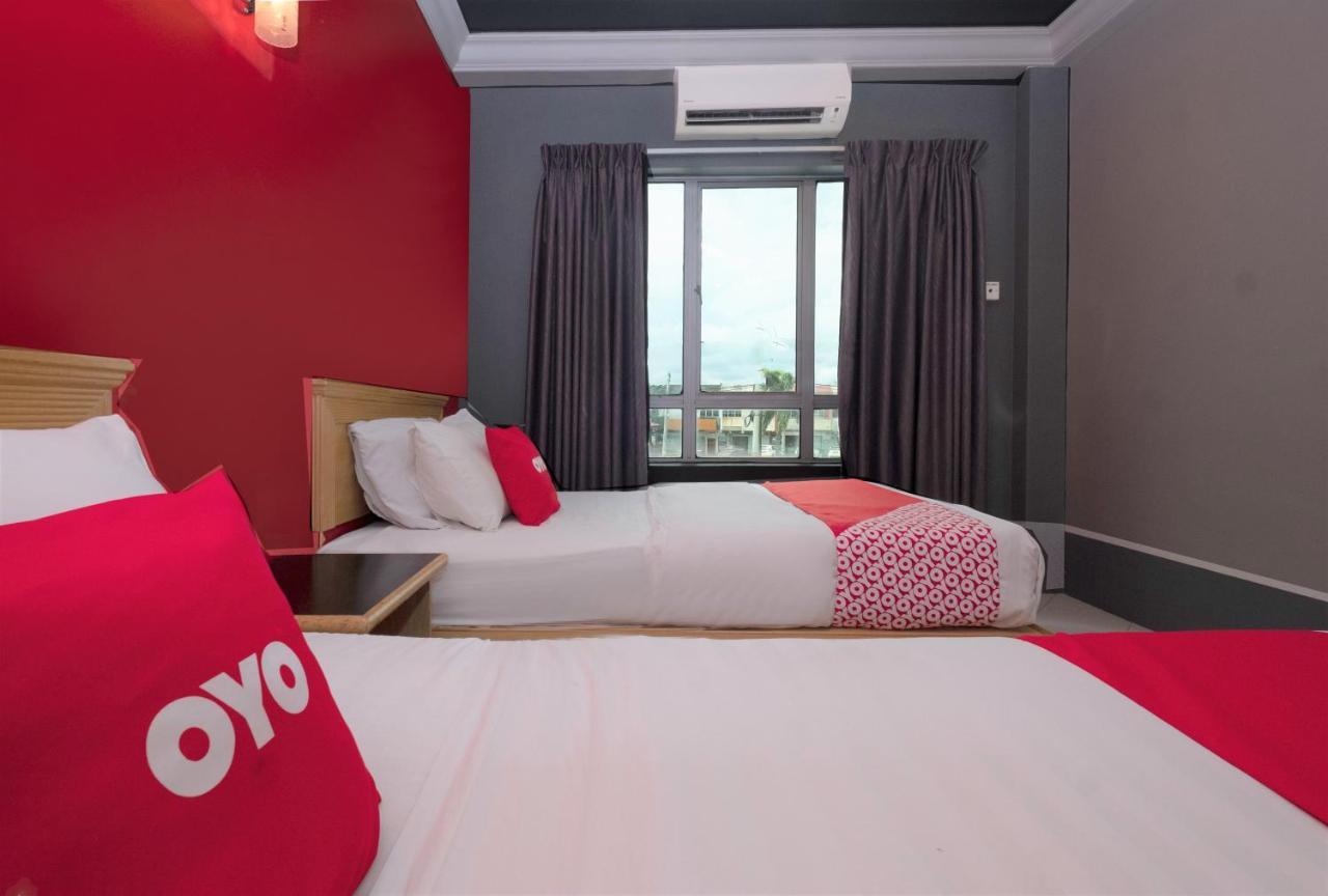 Oyo 90050 V Hotel Teluk Intan Ngoại thất bức ảnh