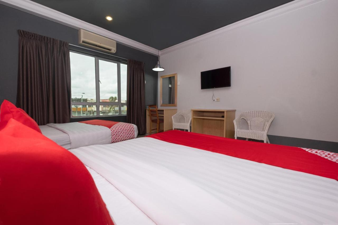 Oyo 90050 V Hotel Teluk Intan Ngoại thất bức ảnh
