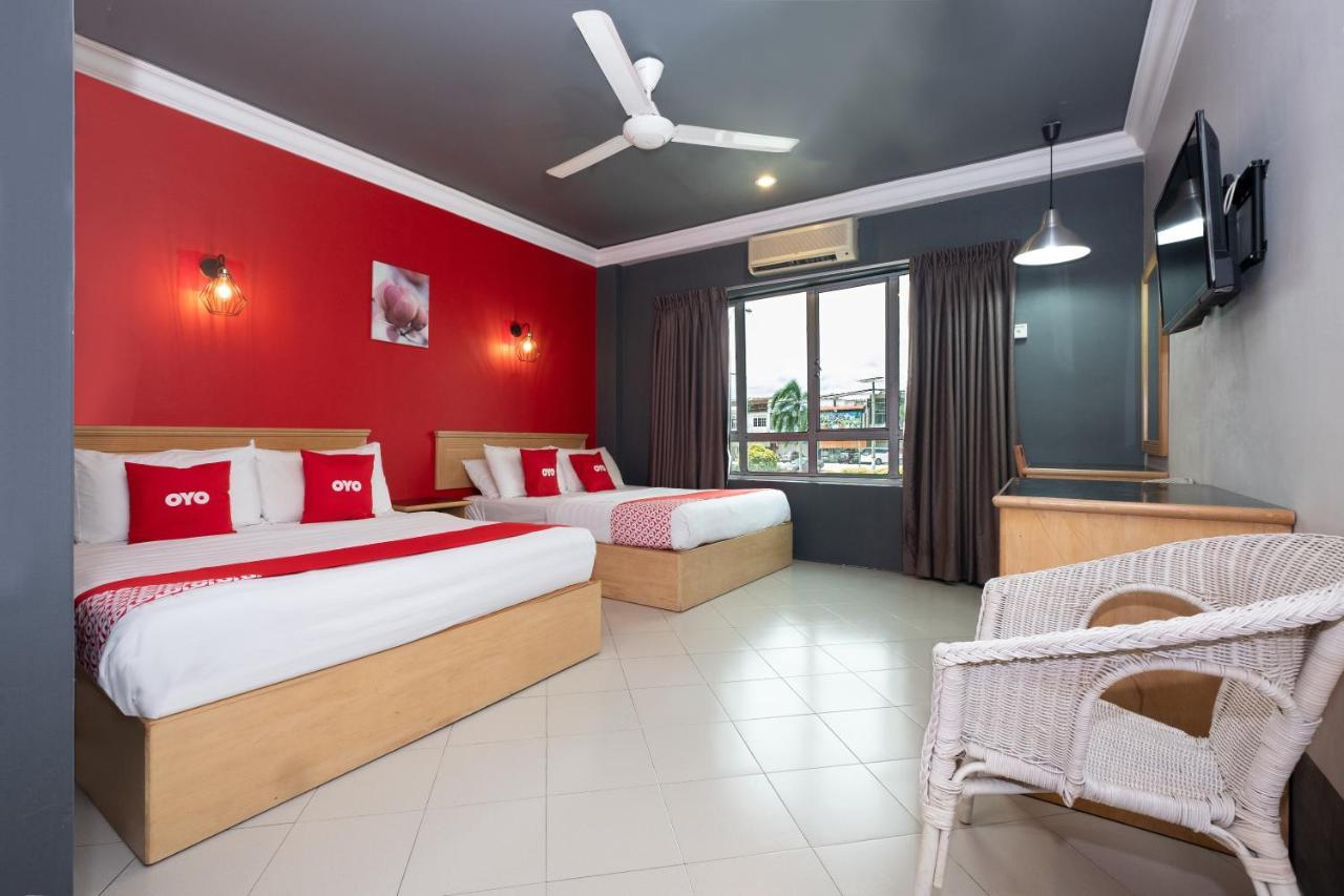 Oyo 90050 V Hotel Teluk Intan Ngoại thất bức ảnh