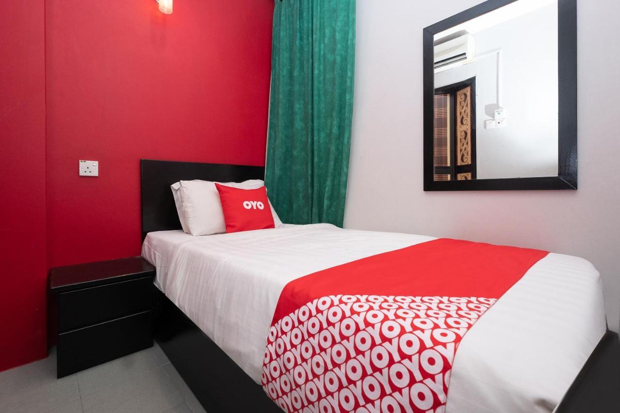 Oyo 90050 V Hotel Teluk Intan Ngoại thất bức ảnh