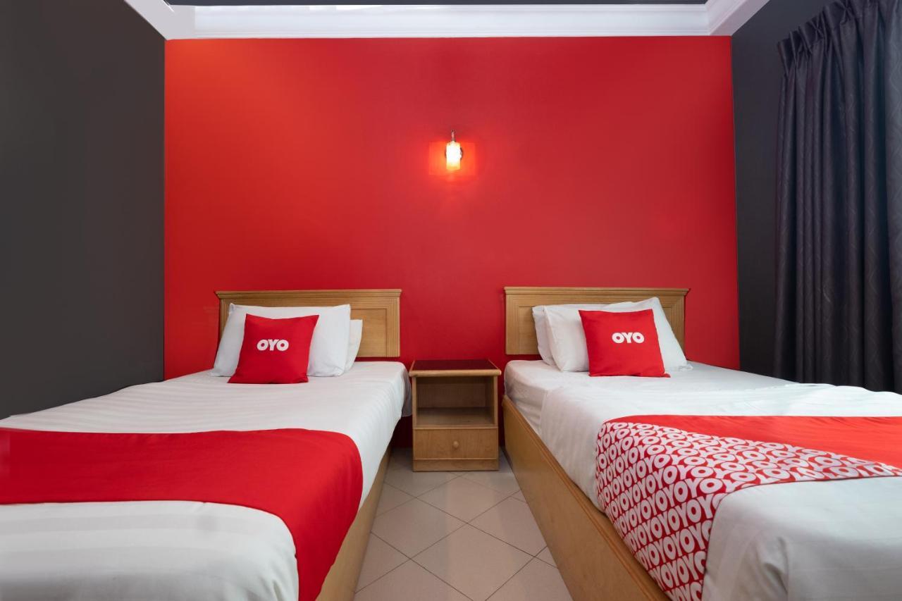 Oyo 90050 V Hotel Teluk Intan Ngoại thất bức ảnh