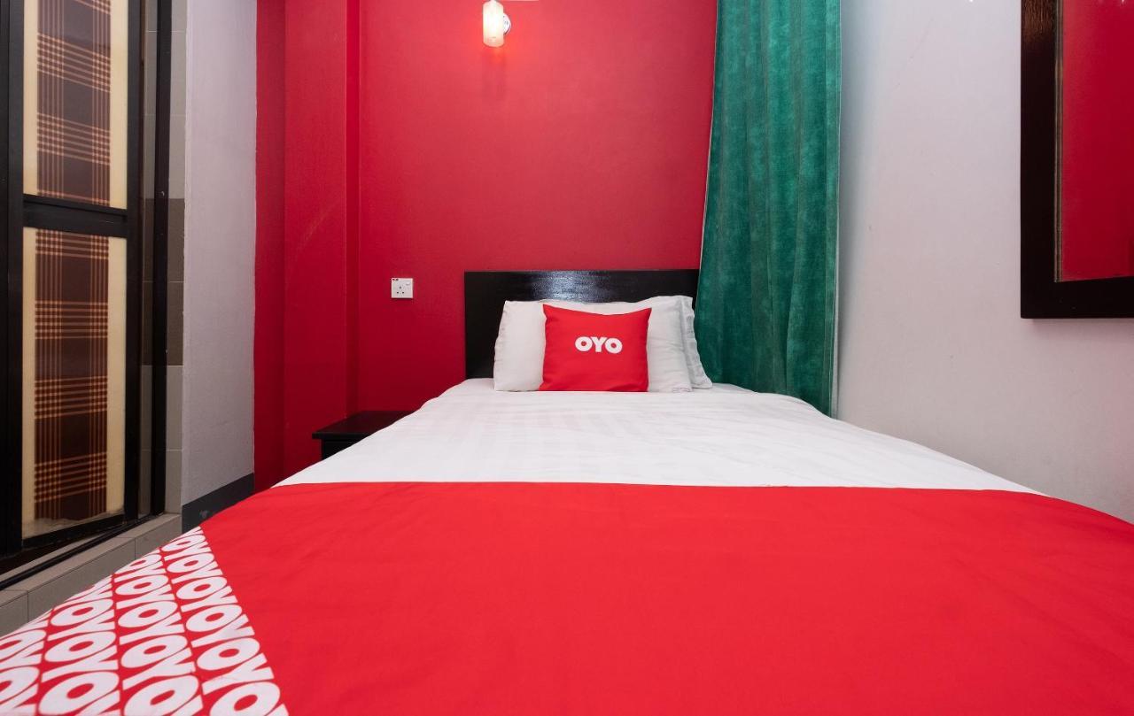 Oyo 90050 V Hotel Teluk Intan Ngoại thất bức ảnh